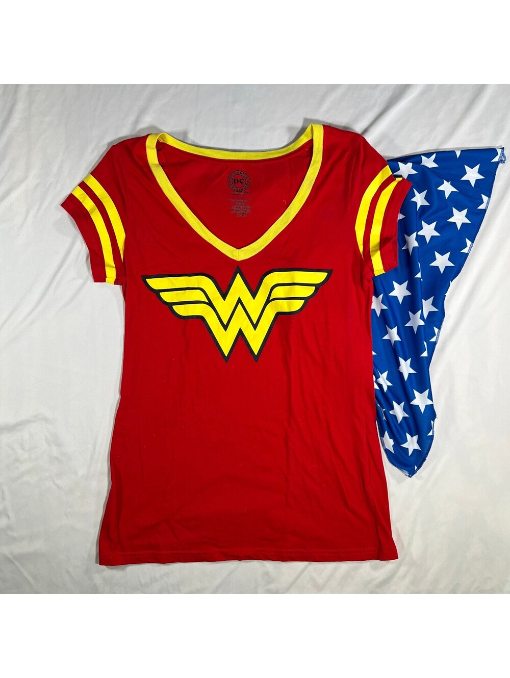 DC Comics Originals Wonder Woman Cape T Shirt Women XL Red Blue Stars 2016